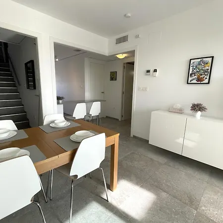 Casa Vikaro דירה טורבייחה